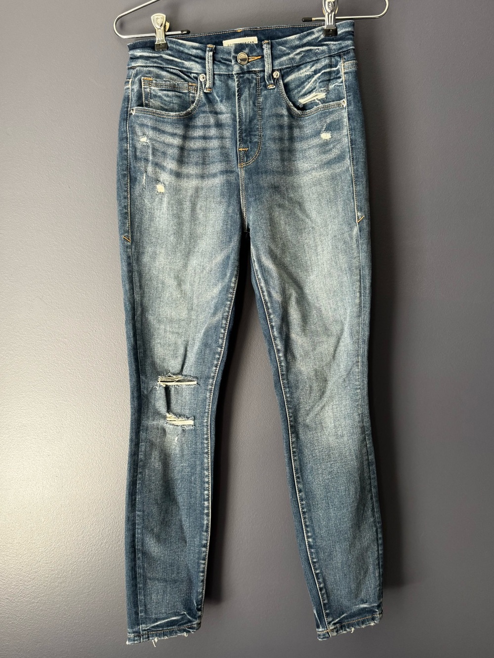 Good American Good Legs Crop Skinny Medium Wash Skinny Jeans